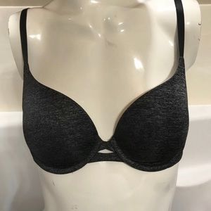 VICTORIAS SECRET BRA